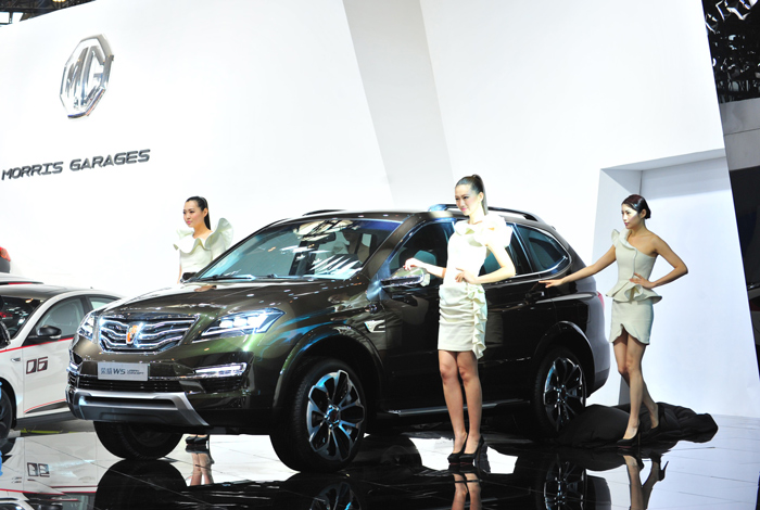 更時尚、更科技、更實用 “新一代跨領(lǐng)域?qū)I(yè)SUV”榮威W5 Urban Concept全球首發(fā)